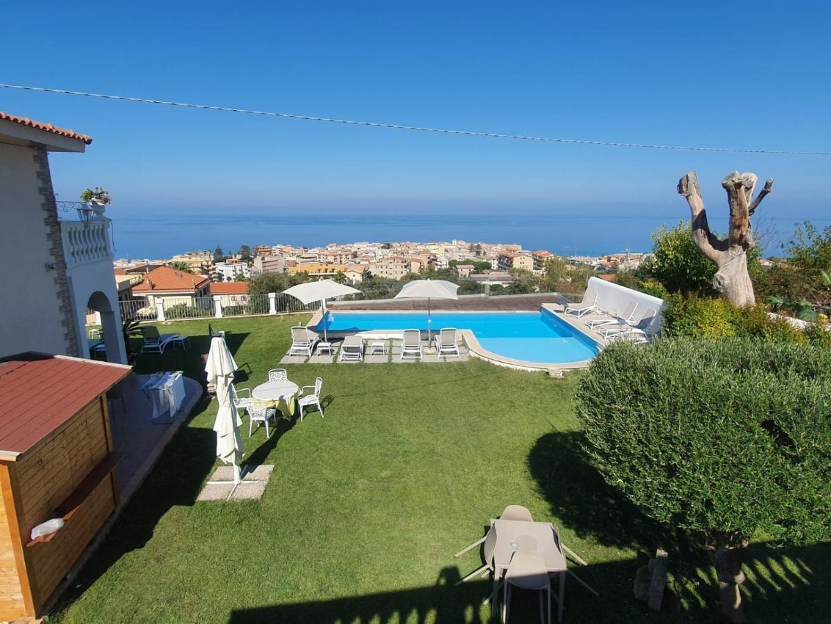 Appartamenti Borgo Panoramico N 5 Tropea Exterior photo